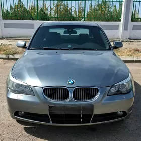 BMW E60 2003