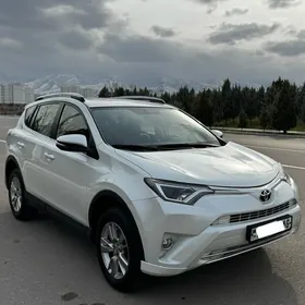 Toyota RAV4 2017