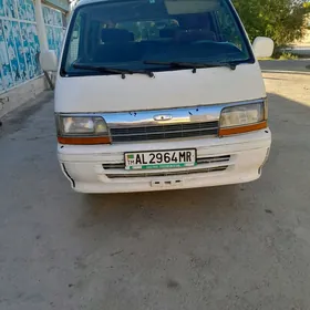 Toyota Hiace 1989