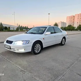 Toyota Camry 2001