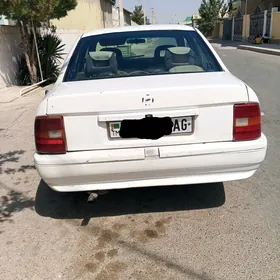 Opel Vectra 1989