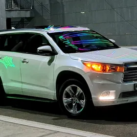 Toyota Highlander 2016