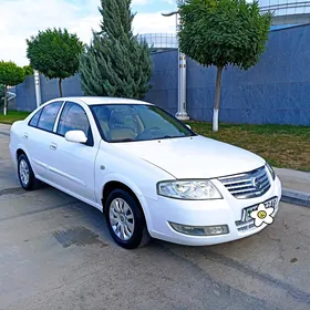 Nissan Sunny 2010