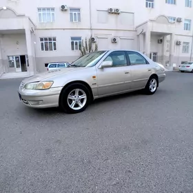 Toyota Camry 2024