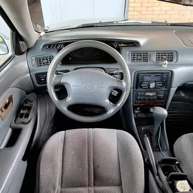 Toyota Camry 2000