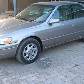 Toyota Camry 1998