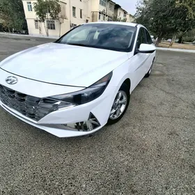 Hyundai Elantra 2021