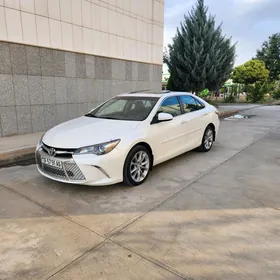 Toyota Camry 2017