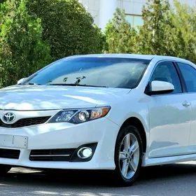 Toyota Camry 2013