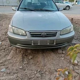 Toyota Camry 2001