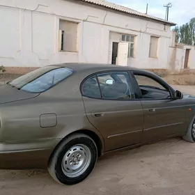 Daewoo Leganza 1998