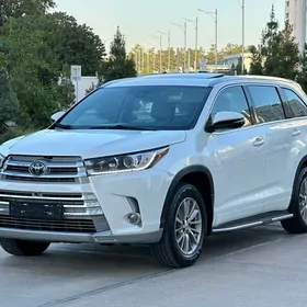 Toyota Highlander 2018