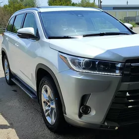 Toyota Highlander 2018