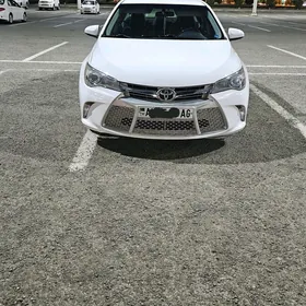 Toyota Camry 2015