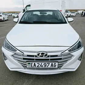 Hyundai Elantra 2020