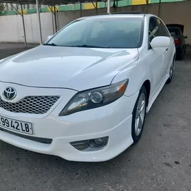 Toyota Camry 2011