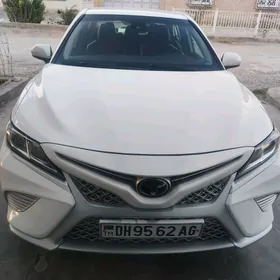 Toyota Camry 2020