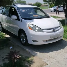 Toyota Sienna 2006