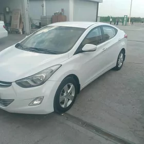 Hyundai Elantra 2012