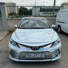 Toyota Camry 2022