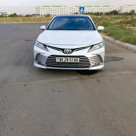 Toyota Camry 2022