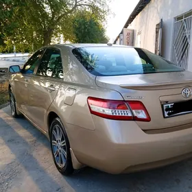 Toyota Camry 2010