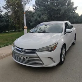 Toyota Camry 2017