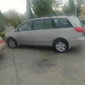 Toyota Sienna 2007