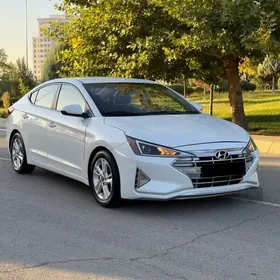 Hyundai Elantra 2019