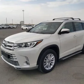 Toyota Highlander 2019