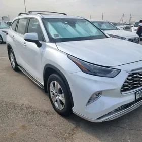 Toyota Highlander 2022