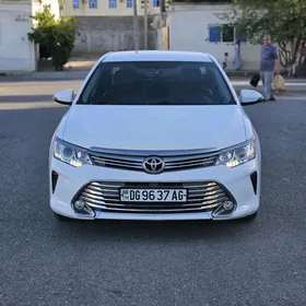 Toyota Camry 2015