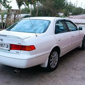 Toyota Camry 1999