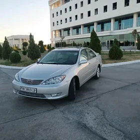 Toyota Camry 2004