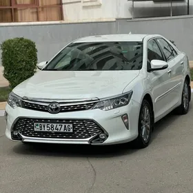 Toyota Camry 2018