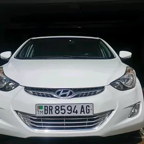 Hyundai Elantra 2011