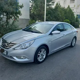 Hyundai Sonata 2011