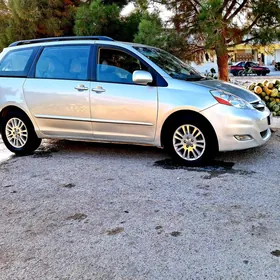 Toyota Sienna 2008