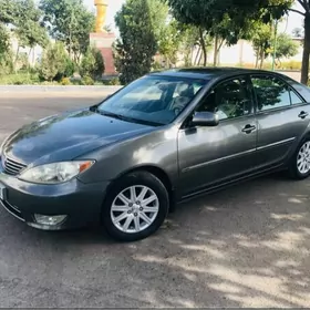 Toyota Camry 2005