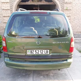 Opel Sintra 1999