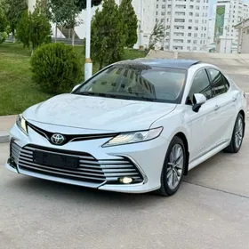 Toyota Camry 2023