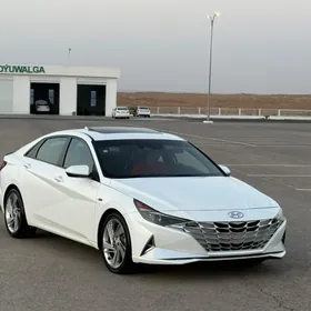 Hyundai Elantra 2022