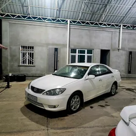 Toyota Camry 2004