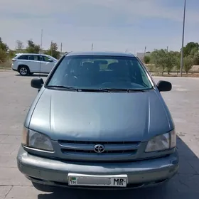 Toyota Sienna 2000