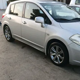 Nissan Versa 2010