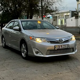 Toyota Camry 2012