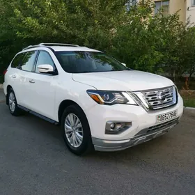 Nissan Pathfinder 2019