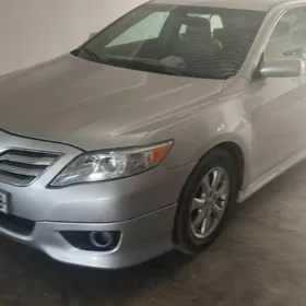 Toyota Camry 2011