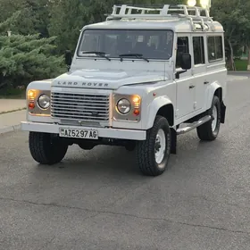 Land Rover Defender 2010