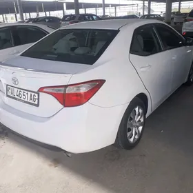 Toyota Corolla 2015